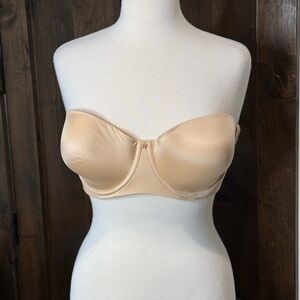 NWT Nude Savage X Fenty Strapless Bra Womens Size 36 DD Brand New